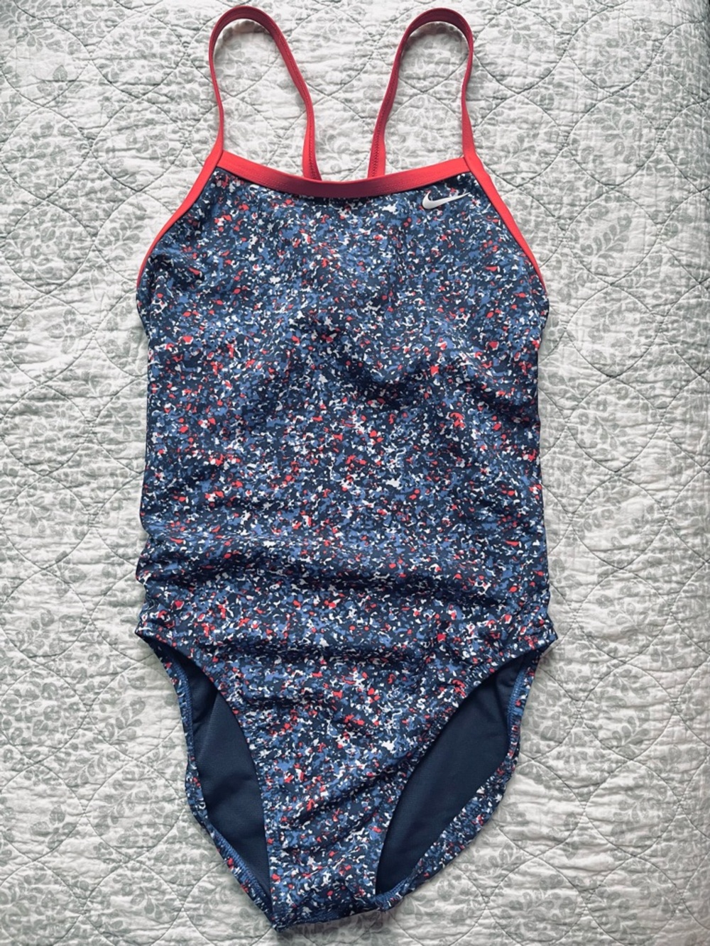 8 / WMS 34 Nike Hydra Strong Pixel Party One Piece  Crossback Swimsuit